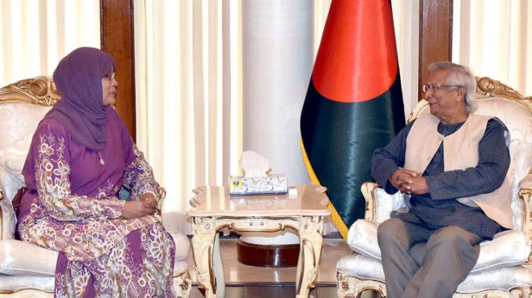প্রধান উপদেষ্টার সঙ্গে মালয়েশিয়ার হাইকমিশনারের সাক্ষাৎ
