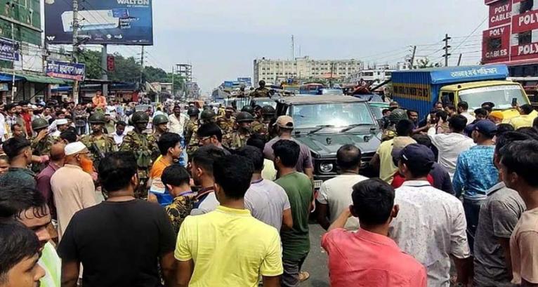 ফের অস্থিরতা আশুলিয়ায়, ৫১ কারখানা বন্ধ