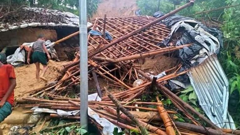 কক্সবাজারে পৃথক পাহাড় ধসের ঘটনায় নিহত ৬