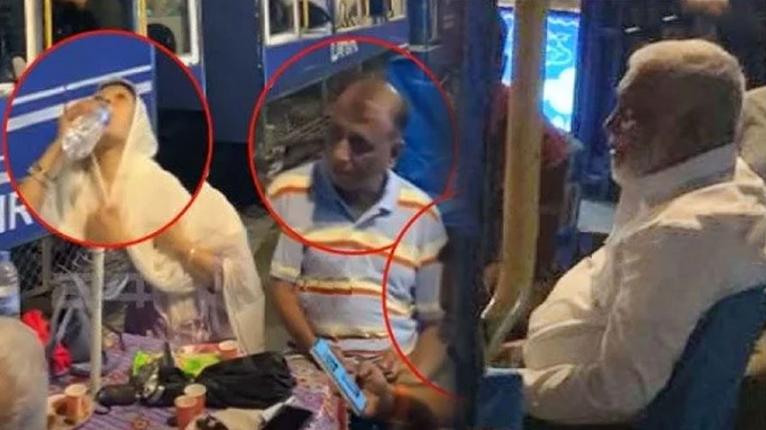 কলকাতার পার্কে আড্ডা দিচ্ছেন কামালসহ আওয়ামী লীগ নেতারা, ক্যামেরায় ধরা!