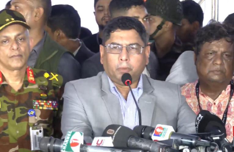 রমনা কালীমন্দির পরিদর্শনে গিয়ে যে বার্তা দিলেন সেনাপ্রধান