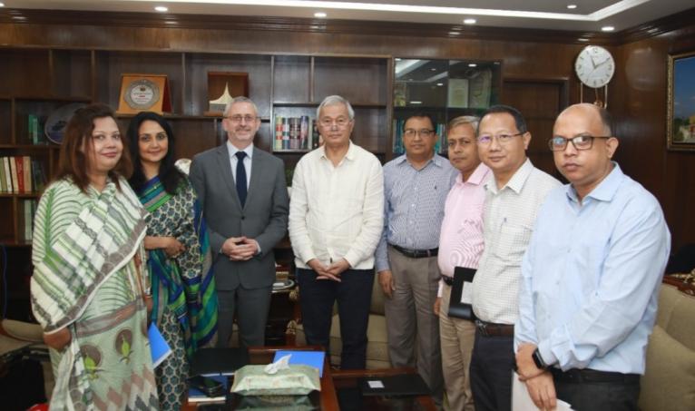 পার্বত্য চট্টগ্রাম বিষয়ক উপদেষ্টা সুপ্রদীপ চাকমা’র সাথে ইউরোপিয়ান ইউনিয়নের প্রতিনিধি দলের সাক্ষাৎ