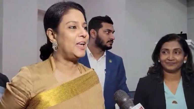 কোন দল কি করবে না করবে সেটা সরকার বলে দেবে না: উপদেষ্টা রিজওয়ানা