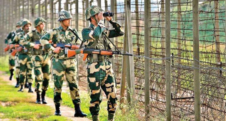 বিএসএফের ‘অপস অ্যালার্ট’ মহড়া চলছে বাংলাদেশ-ভারত সীমান্তে