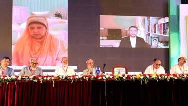 সংস্কার দ্রুত শেষ করে নির্বাচনের আহ্বান খালেদা জিয়ার