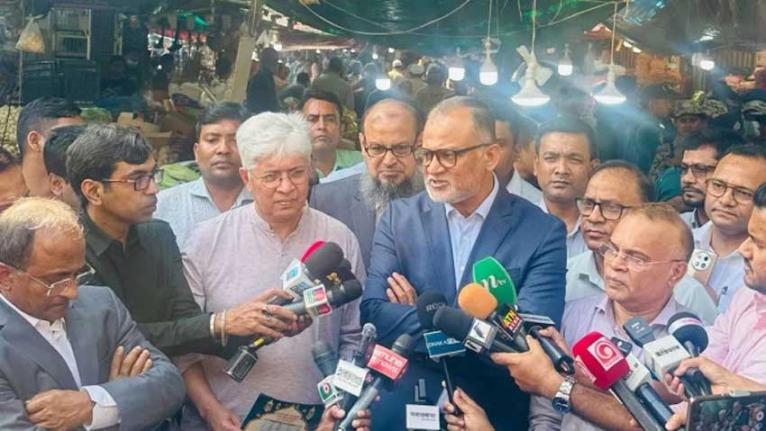 দুই দিনের মধ্যে সয়াবিন তেলের সরবরাহ স্বাভাবিক হবে - বাণিজ্য উপদেষ্টা