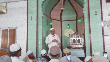 চাঁদাবাজ ও সন্ত্রাসীদের প্রতিহত করতে হবে : মির্জা আব্বাস