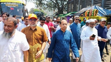 ঈদযাত্রা স্বস্তিদায়ক ও নিরাপদ করতে প্রচেষ্টা অব্যাহত থাকবে : সড়ক পরিবহন সচিব