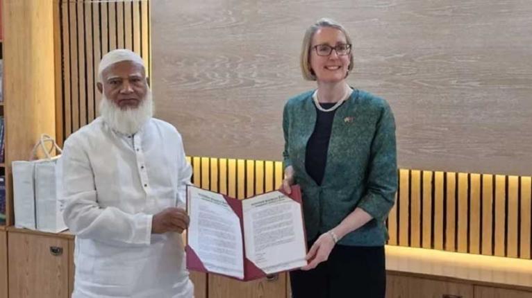 জামায়াত আমিরের সঙ্গে ব্রিটিশ হাইকমিশনারের সৌজন্য সাক্ষাৎ