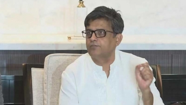 রপ্তানি আদেশ স্থগিত নিয়ে প্যানিক হওয়ার কিছু নেই : প্রেসসচিব