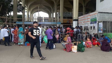 ঈদের পরদিনও রাজধানী ছাড়ছেন অনেকে