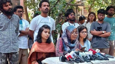 ‘মঙ্গল শোভাযাত্রা’-র নাম পরিবর্তনের কারণ জানতে চান চারুকলার শিক্ষার্থীরা