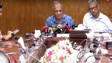 ‘পাঁচ বছর ক্ষমতায় থাকা’ প্রসঙ্গের ব্যাখ্যা দিলেন স্বরাষ্ট্র উপদেষ্টা