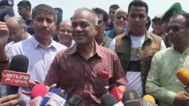সীমান্ত এলাকায় নির্ভয়ে ধান কাটতে পারবে কৃষকরা : উপদেষ্টা জাহাঙ্গীর