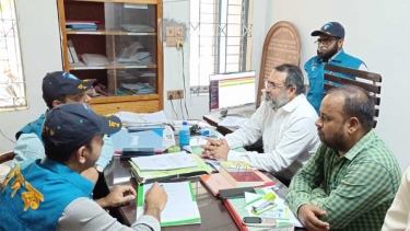 চুয়াডাঙ্গা বিআরটিএ অফিসে দুদকের অভিযান, গুরুত্বপূর্ণ নথি জব্দ