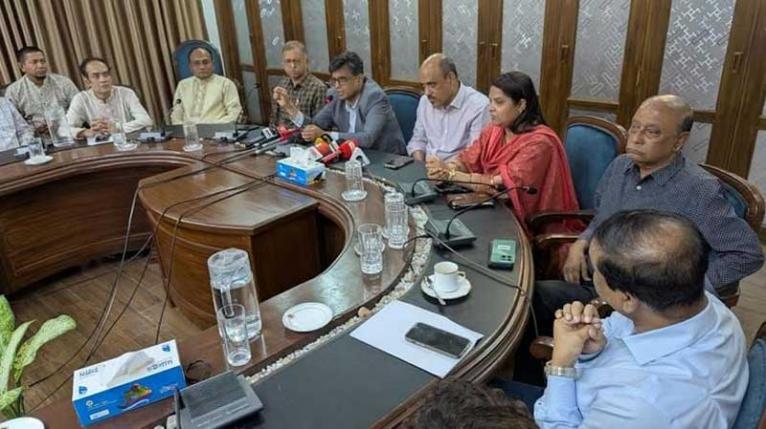 চট্টগ্রাম বন্দরকে ঘিরে উৎপাদন হাব, সক্ষমতা ৬ গুণ বাড়ানোর লক্ষ্য : প্রেস সচিব