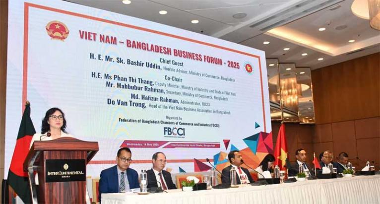 ভিয়েতনাম-বাংলাদেশ বিজনেস ফোরামে দু’দেশের অংশীদারিত্ব গঠনের আহ্বান