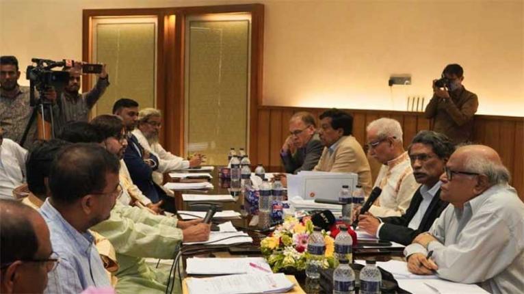 অধিকার আদায় করতে তরুণদের যেন প্রাণ দিতে না হয় : আলী রীয়াজ