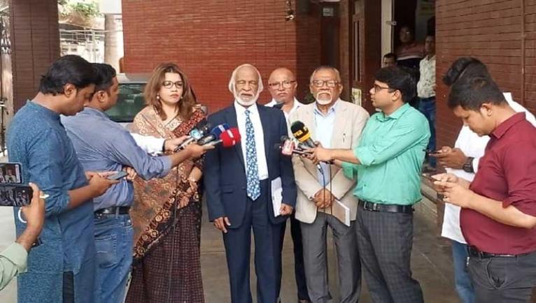 আওয়ামী লীগ নিষিদ্ধের বিষয়ে জনগণ সিদ্ধান্ত নেবে: মঈন খান