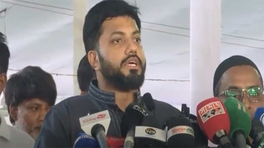 সংস্কারের নামে সরকার দীর্ঘ অগণতান্ত্রিক চর্চার দিকে হাঁটছে: ইশরাক