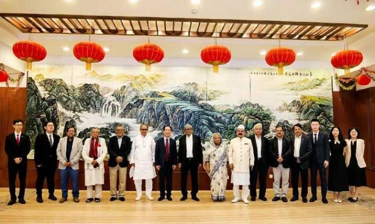 চীনা রাষ্ট্রদূত ইয়াও ওয়েনের আমন্ত্রণে দূতাবাসে বিএনপি প্রতিনিধি দল
