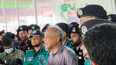 রাজধানীতে ৫০০ পেট্রোল টিম মাঠে, নিরাপত্তায় শতভাগ আস্থা স্বরাষ্ট্র উপদেষ্টার