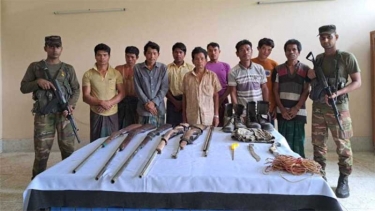 বান্দরবানে অস্ত্রসহ জেএসএসের ৯ সন্ত্রাসী আটক