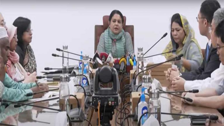 মেয়াদোত্তীর্ণ গাড়ি সড়ক থেকে তুলে নেয়া হবে: পরিবেশ উপদেষ্টা