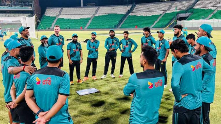 নতুন চমকে বাংলাদেশের ওয়ানডে দল ঘোষণা