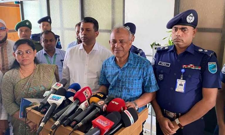 কৃষকের সুবিধার্থে কৃষি জমি সুরক্ষা আইন করতে চাই: কৃষি উপদেষ্টা