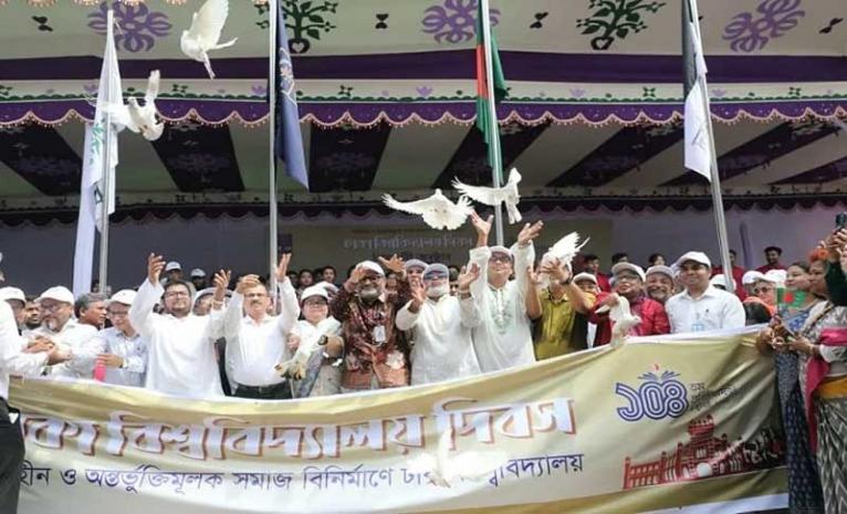 দেশে সংকট হলে ঢাকা বিশ্ববিদ্যালয় পথ দেখায় : দুদু