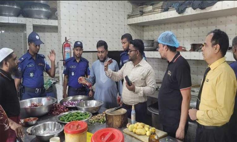 কুমিল্লায় ৩ প্রতিষ্ঠানকে ভোক্তা অধিকারের জরিমানা