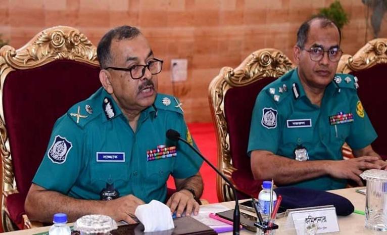 আইনশৃঙ্খলা রক্ষায় অপরাধীদের কঠোরভাবে দমন করতে হবে: ডিএমপি কমিশনার