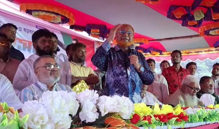 তারা স্বপ্ন দেখছে বিএনপিকে হটিয়ে ক্ষমতায় যাওয়া: গিয়াসউদ্দিন