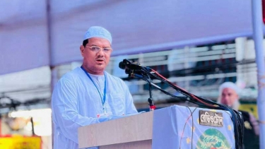 বাংলাদেশের মাটি আ. লীগ-বিএনপির শাসন দেখতে চায় না : চরমোনাই পীর