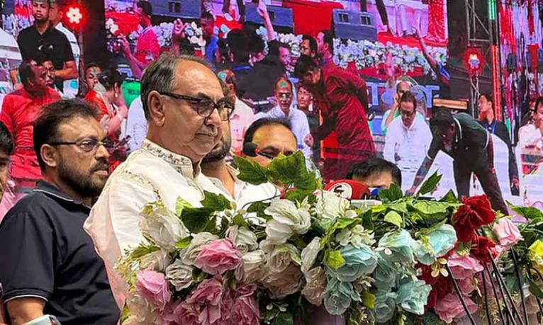 হাসিনা বারোটা বাজিয়েছে, অন্তর্বর্তী সরকার চব্বিশটা বাজায়ে দিসে : মির্জা আব্বাস