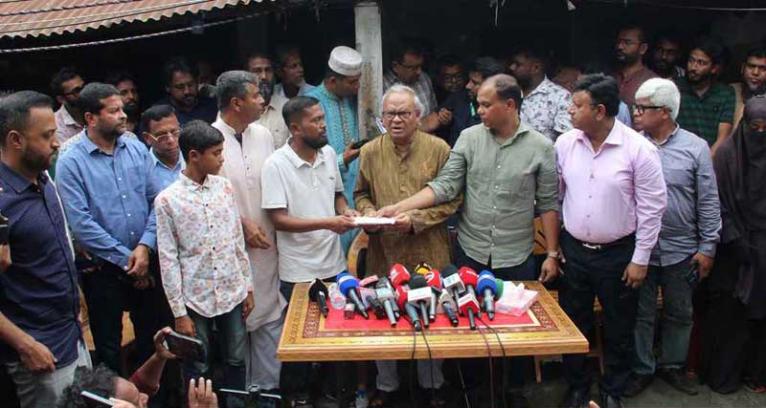 মাইলস্টোন ট্রাজেডিতে নিহত মাসুমা বেগমের ছেলের দায়িত্ব নিলেন তারেক রহমান