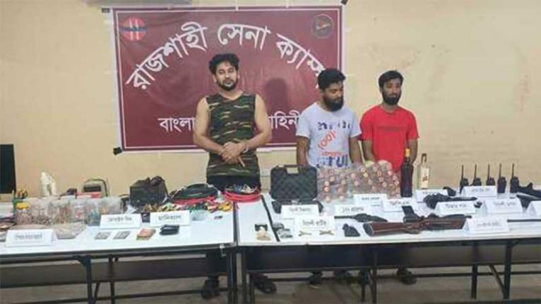রাজশাহীতে অস্ত্র-বিস্ফোরকসহ সাবেক মেয়র লিটনের চাচাতো ভাই আটক