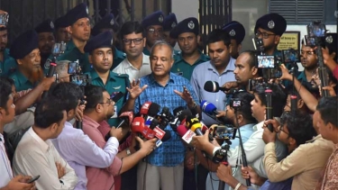 ৫ আগস্ট ঘিরে দেশে কোনো ধরনের শঙ্কা নেই: স্বরাষ্ট্র উপদেষ্টা