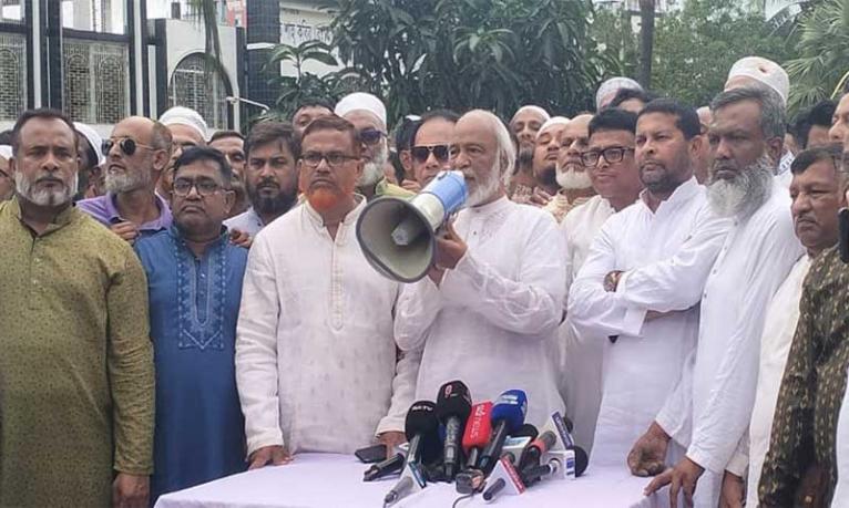 দেশপ্রেম ও মানবকল্যাণে উৎসাহিত হওয়ার আহ্বান উপদেষ্টা সুপ্রদীপ চাকমার